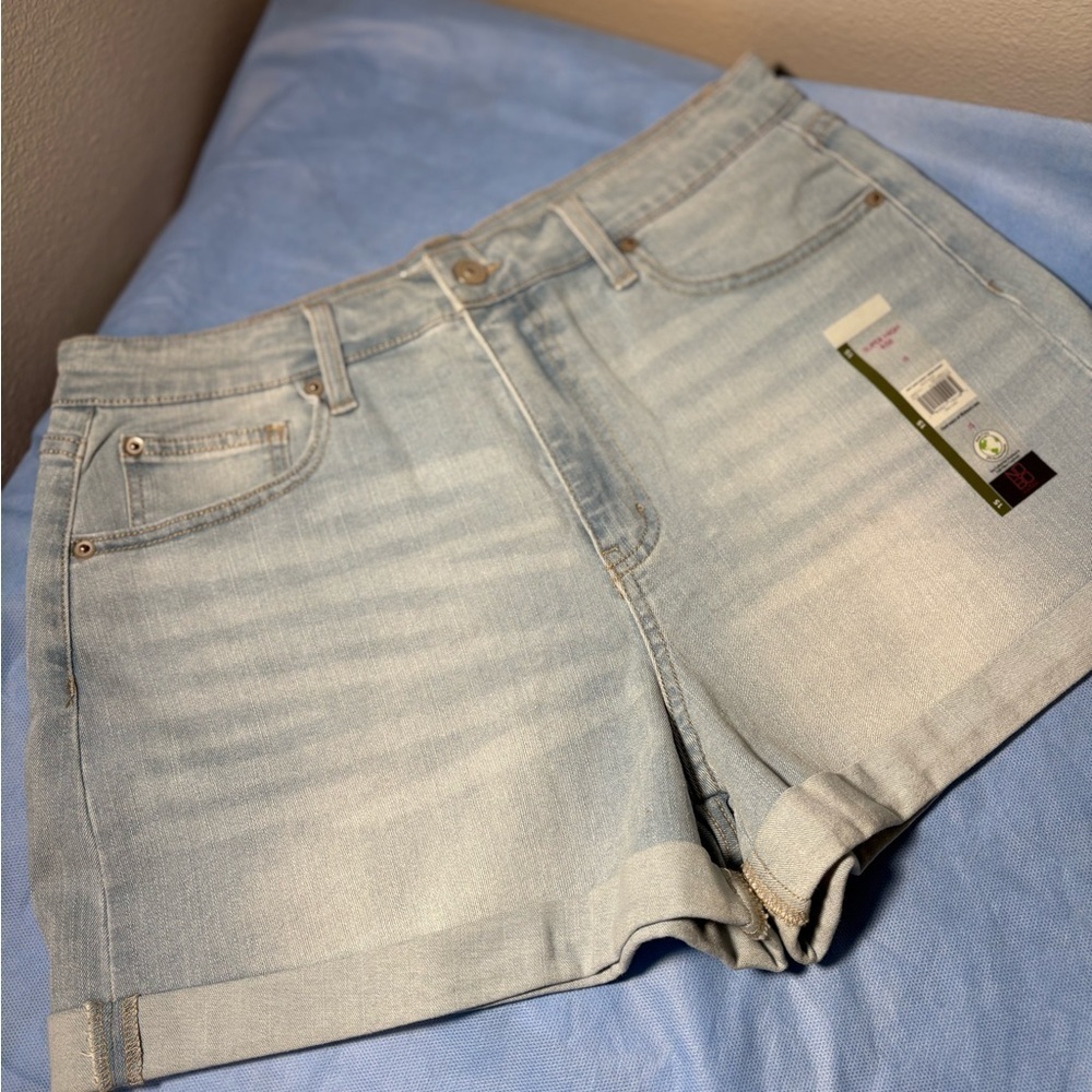 Blue Jean Shorts Light Wash Cuffed Hem super high rise mom - Picture 11 of 15